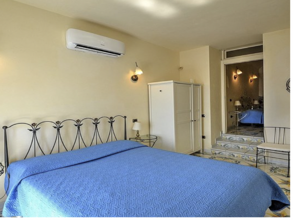 Lovely Praiano vacation Villa Three bedrooms