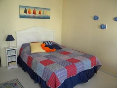 Guest Bedroom has Queen Bed Guest Bedroom has Queen Bed