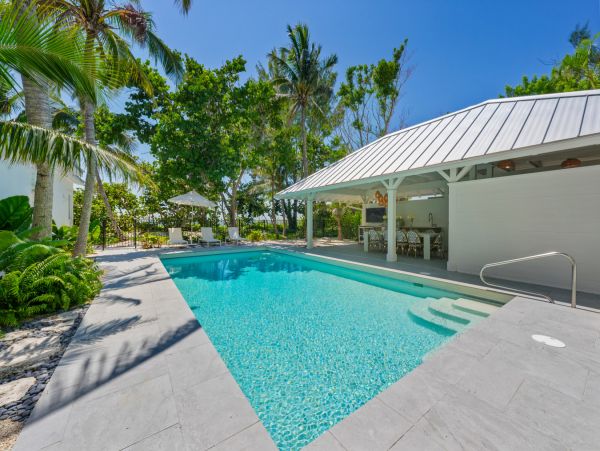 Anna Maria Island Luxury Vacation Rental - Gulf Front Anna Maria Beach Home