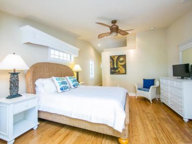Three Bedroom Rental Home on Anna Maria with Pool