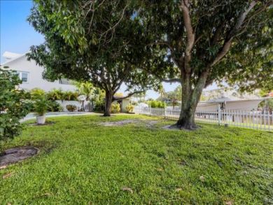Anna Maria 3 Bedroom Water Front Pool Home with Dock