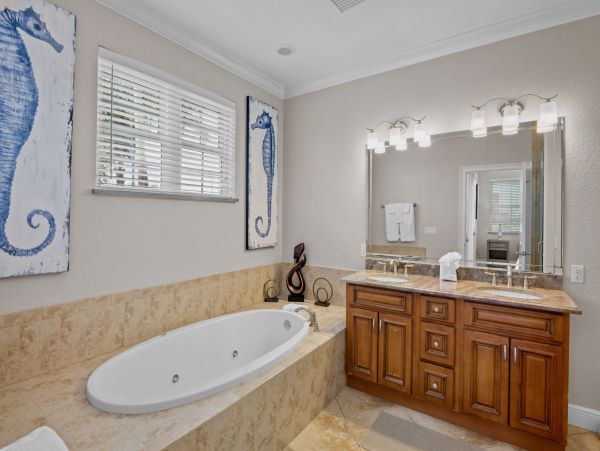 Anna Maria Island Vacation Rental - Holmes Beach Vacation Home with Pool