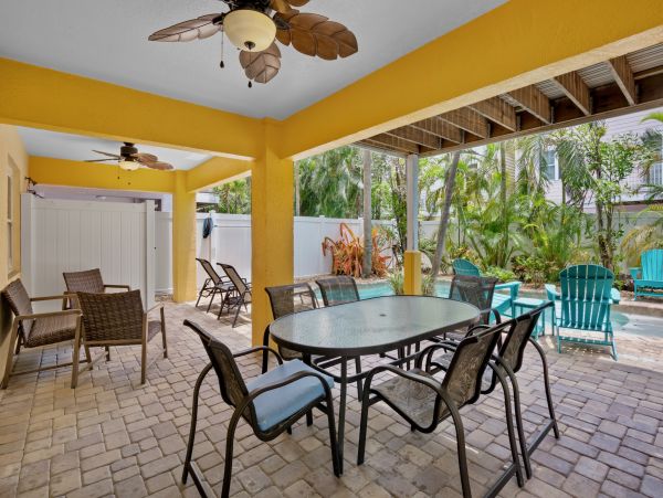 Anna Maria Island Vacation Rental - Holmes Beach Vacation Home with Pool