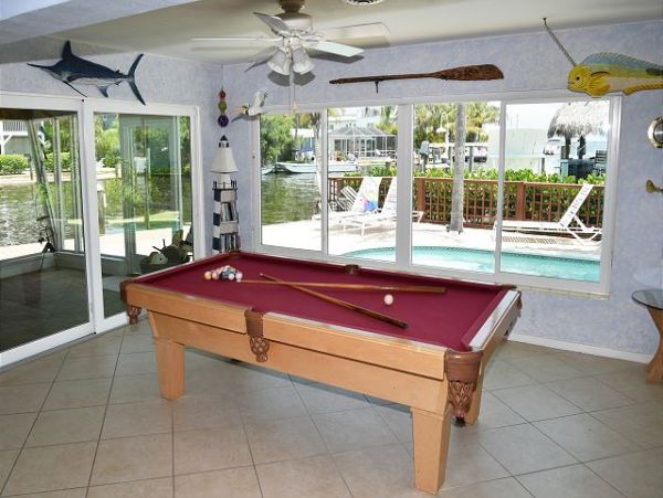 Holmes Beach Best Four Bedroom Vacation Pool Rentals