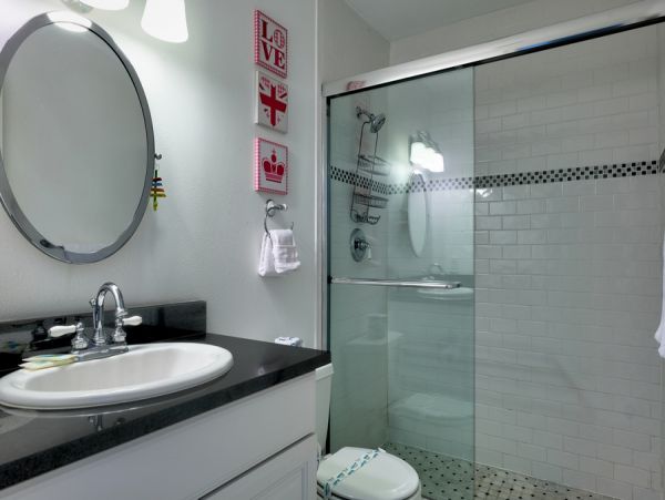 Charming Pool Home for Rent on Anna Maria Sleeps 8 Guests