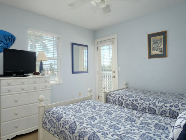 Charming Pool Home for Rent on Anna Maria Sleeps 8 Guests