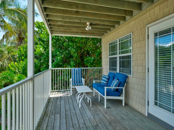 Charming Pool Home for Rent on Anna Maria Sleeps 8 Guests