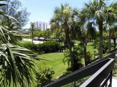 Condo with Pretty Garden View