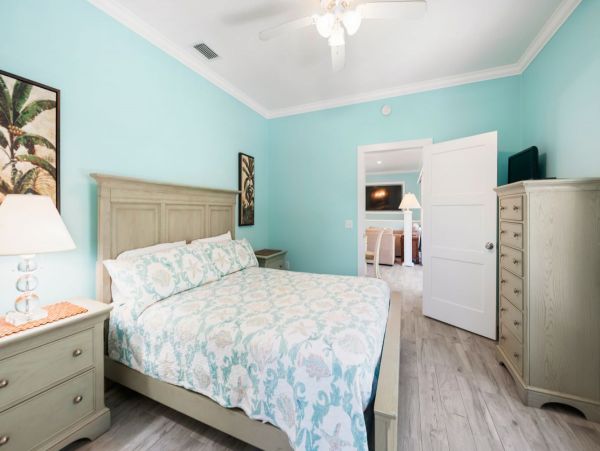 Three Bedroom Anna Maria Vacation Home with Pool