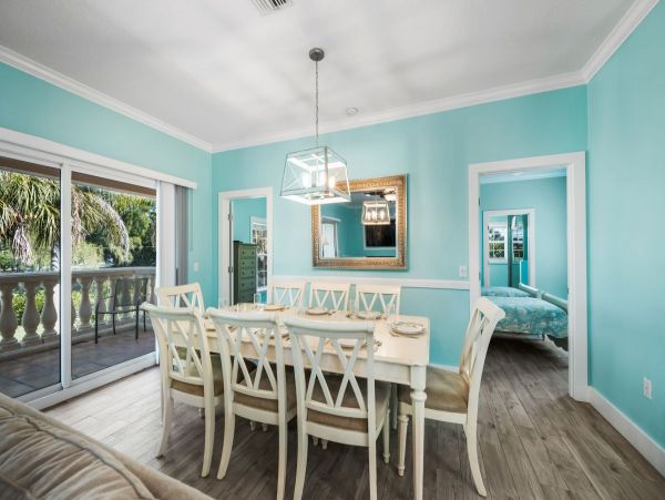 Three Bedroom Anna Maria Vacation Home with Pool
