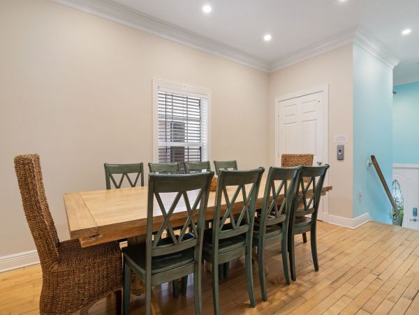 Four Bedroom Luxury  Island Vacation Rental Home Sleeps 8