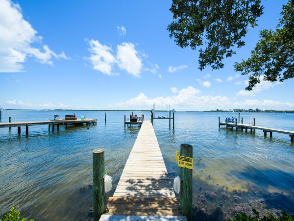 Romantic Cottage Hideaway Bring Your Boat