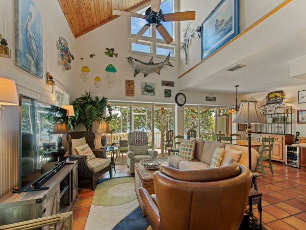 Romantic Cottage Hideaway Bring Your Boat
