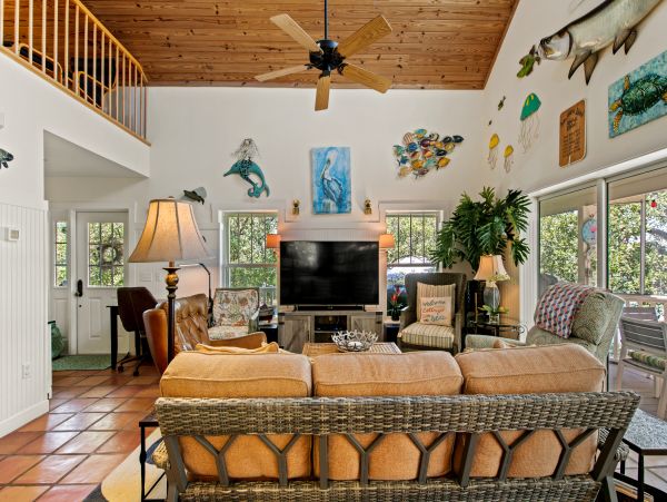 Romantic Cottage Hideaway Bring Your Boat
