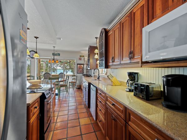 Romantic Cottage Hideaway Bring Your Boat