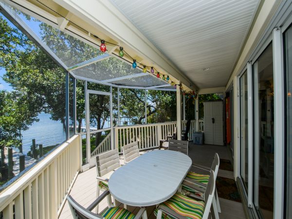 Romantic Cottage Hideaway Bring Your Boat