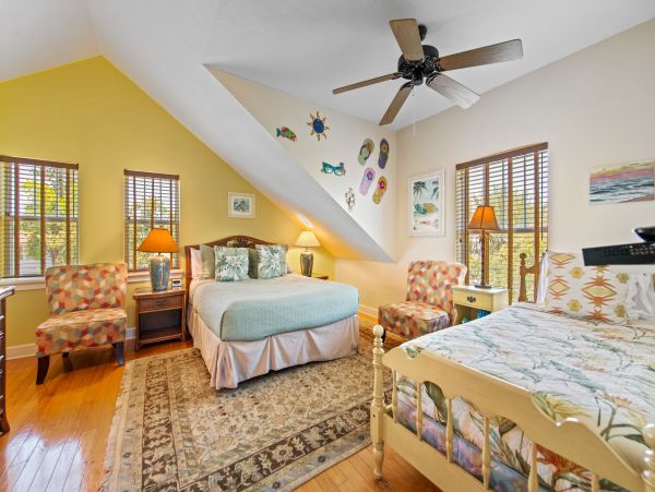 Romantic Cottage Hideaway Bring Your Boat