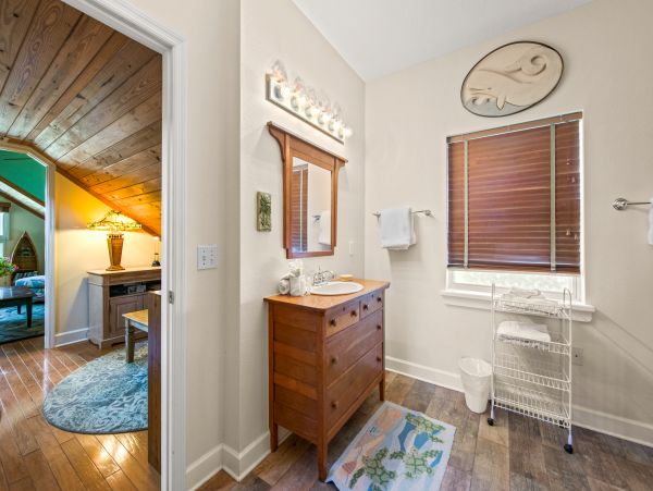 Romantic Cottage Hideaway Bring Your Boat
