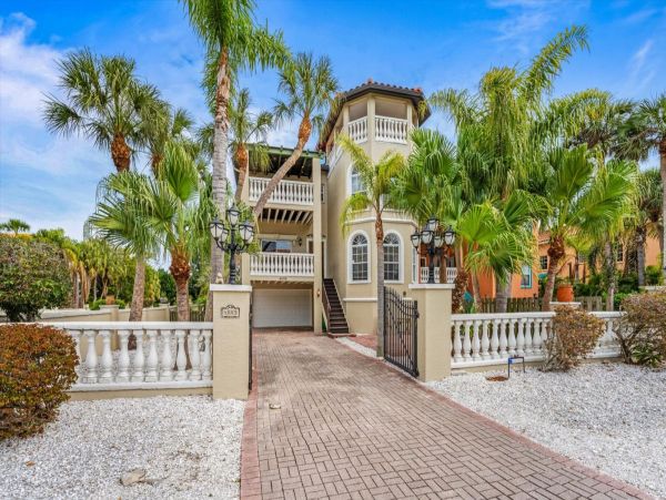 Private Luxury Home Anna Maria Island Home for Rent