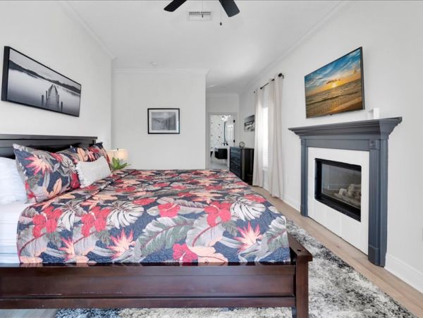 Luxury Anna Maria Island Vacation Rental - Holmes Beach Pool Home Steps from the Beach