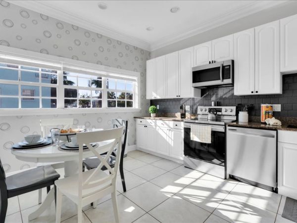 Luxury Anna Maria Island Vacation Rental - Holmes Beach Pool Home Steps from the Beach