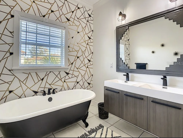 Luxury Anna Maria Island Vacation Rental - Holmes Beach Pool Home Steps from the Beach