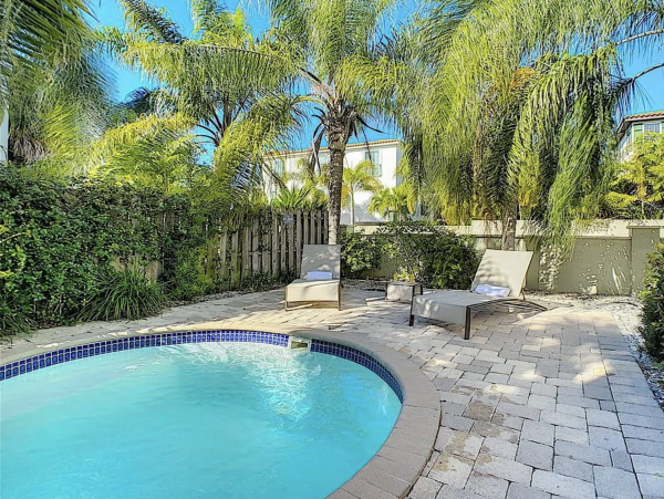 Luxury Anna Maria Island Vacation Rental - Holmes Beach Pool Home Steps from the Beach