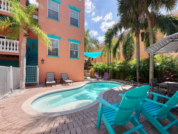 Luxury Anna Maria Island Villa With Pool & Entertaining Area