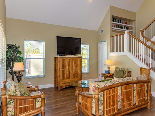 Holmes Beach 3 Bedroom Rental Only One Block to Beach Access