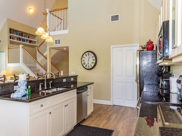 Holmes Beach 3 Bedroom Rental Only One Block to Beach Access