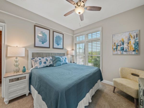 Anna Maria 4 Bedroom Luxury Beachfront Rental Pool & Jacuzzi