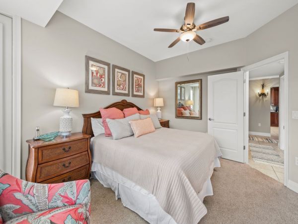 Anna Maria 4 Bedroom Luxury Beachfront Rental Pool & Jacuzzi