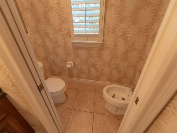 Anna Maria 4 Bedroom Luxury Beachfront Rental Pool & Jacuzzi