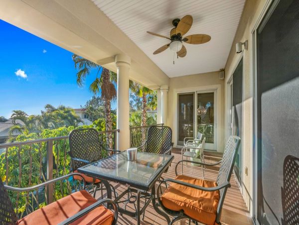Beachfront Condo - Luxury 3-Bedroom Holmes Beach Vacation Rental