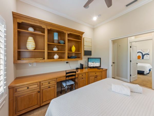 Beachfront Condo - Luxury 3-Bedroom Holmes Beach Vacation Rental