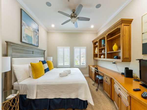 Beachfront Condo - Luxury 3-Bedroom Holmes Beach Vacation Rental