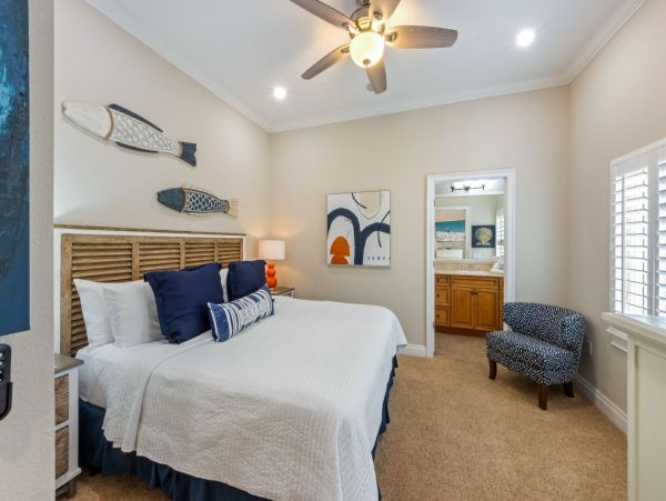 Beachfront Condo - Luxury 3-Bedroom Holmes Beach Vacation Rental