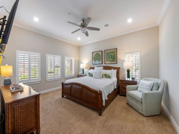 Beachfront Condo - Luxury 3-Bedroom Holmes Beach Vacation Rental