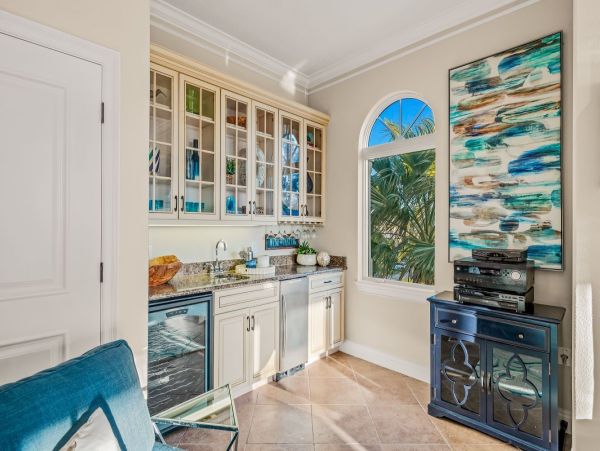 Beachfront Condo - Luxury 3-Bedroom Holmes Beach Vacation Rental