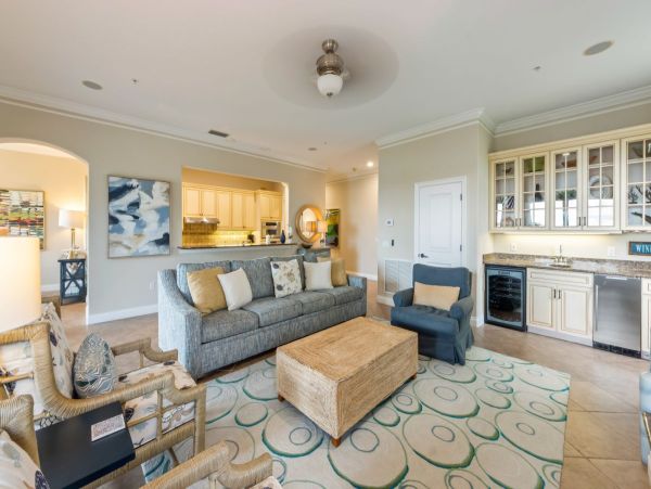 Beachfront Condo - Luxury 3-Bedroom Holmes Beach Vacation Rental