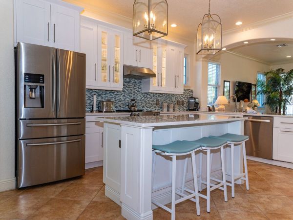 Great Anna Maria Vacation Beach Home with Pool - Sleeps 10