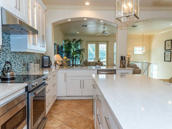 Great Anna Maria Vacation Beach Home with Pool - Sleeps 10