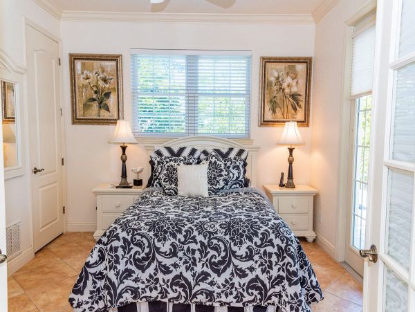 Great Anna Maria Vacation Beach Home with Pool - Sleeps 10