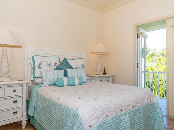 Great Anna Maria Vacation Beach Home with Pool - Sleeps 10
