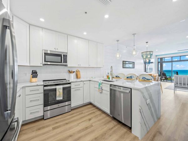Walk Onto The Beach From This Anna Maria Island Condo