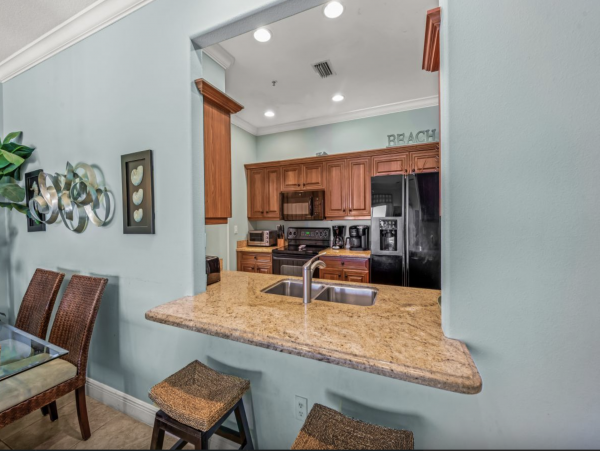 Anna Maria Beachfront Luxury Three Bedroom Condo Sleeps 8