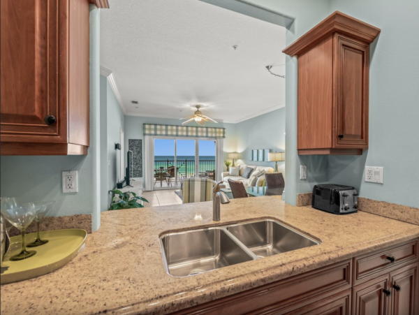 Anna Maria Beachfront Luxury Three Bedroom Condo Sleeps 8