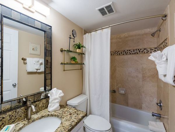 Siesta Key Two Bedroom Vacation Beach Condo Sleeps 6