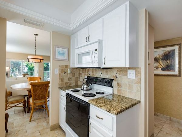 Siesta Key Two Bedroom Vacation Beach Condo Sleeps 6