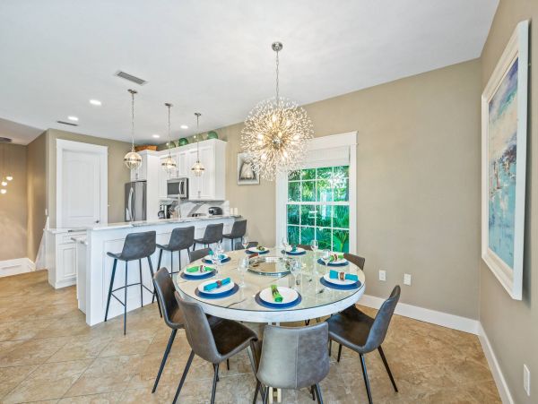 Holmes Beach Canal Front Home With Pool Sleeps 10 Guests
